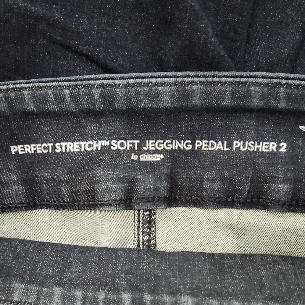 Chico's Dark Blue Perfect Stretch Denim Pedal Pusher Jeggings (REF#106) - Picture 5 of 8